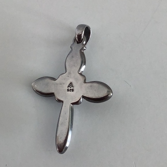 Silpada Sterling Silver Cross Pendant with Pearl Center - Picture 2 of 2